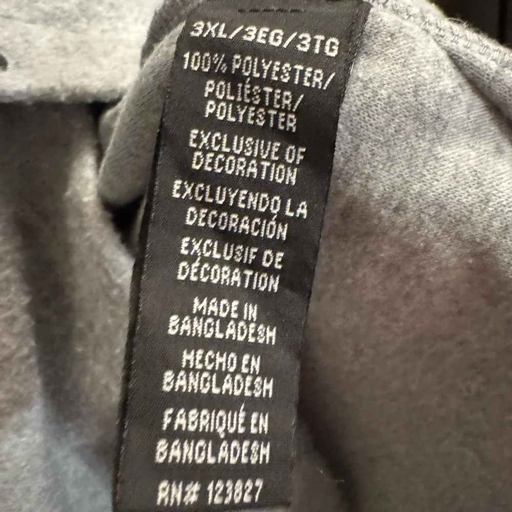 DRL Essentials Gray Button-Up Fleece Shacket - Picture 6 of 6